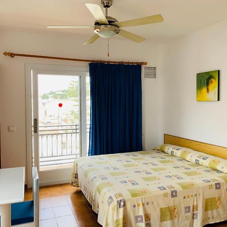 Apartamentos Ebusus Santa Eulària des Riu Extérieur photo