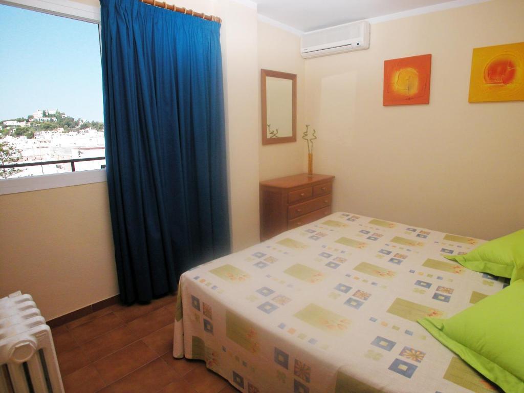 Apartamentos Ebusus Santa Eulària des Riu Chambre photo